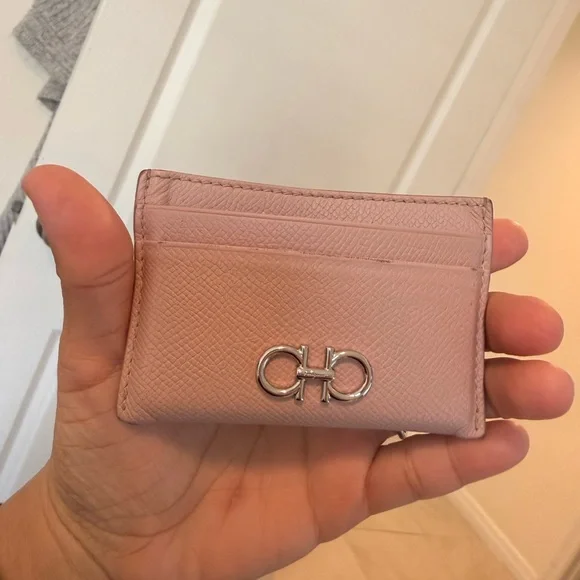 Salvatore Ferragamo Blush Leather Card Holder - Picture 3 of 6